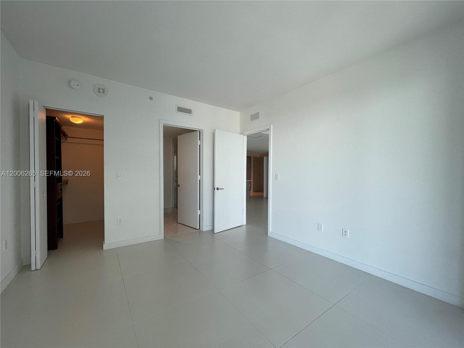 Building Photo - 1300 S Miami Ave