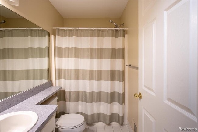 Building Photo - 41063 Millbrook Dr