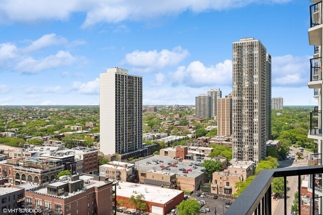 Building Photo - 1560 N Sandburg Terrace