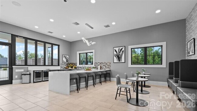 Building Photo - 6258 Ashton Pk Dr