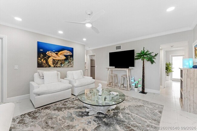 Building Photo - 990 Casuarina Rd
