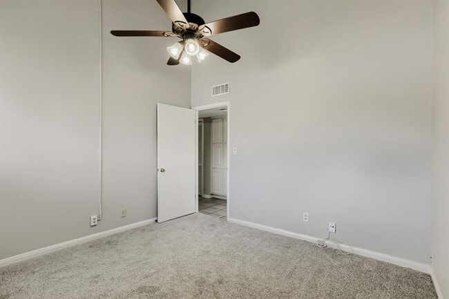 Building Photo - 11 Casa Verde St