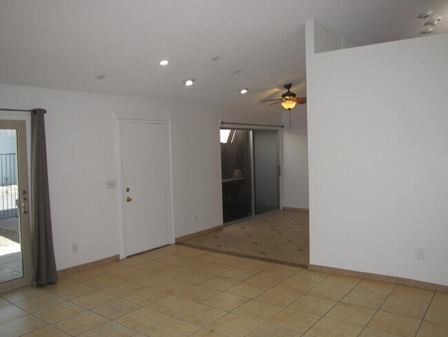 Building Photo - 2753 W Anklam Rd