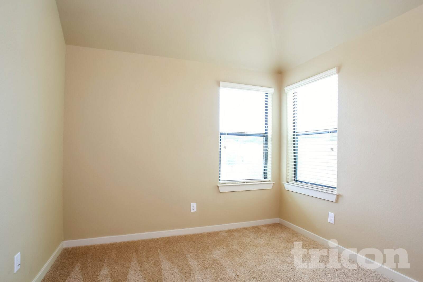 Building Photo - 1819 Jara Court
