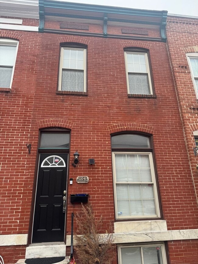 Building Photo - Exceptional 2bed/3ba Patterson Park Home - Large Rear Deck & Parking Pad!