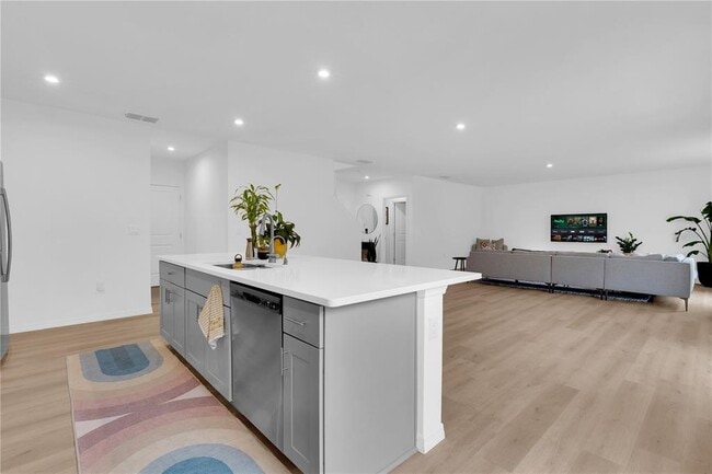 Building Photo - 4226 Southern Vis Lp