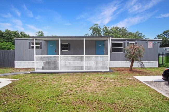 Building Photo - 26 Forest Dr