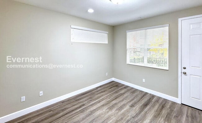 Building Photo - 428 Whistler Pl