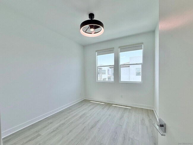 Building Photo - 2630 Everly Dr