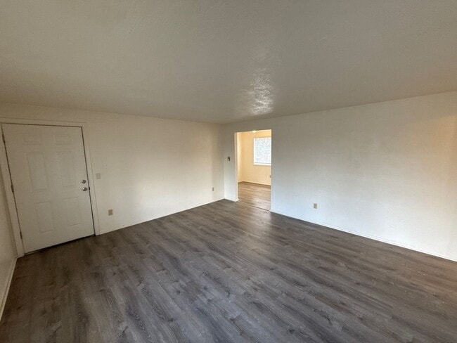 Building Photo - 1594 Tripp St SE