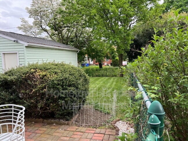 Building Photo - 2935 Rumson Dr