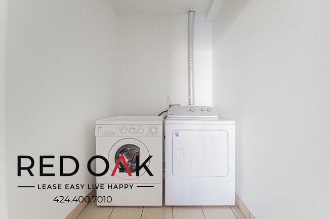 Building Photo - 11848 Kiowa Ave