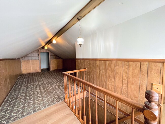 Building Photo - 3 bed 1 bath home