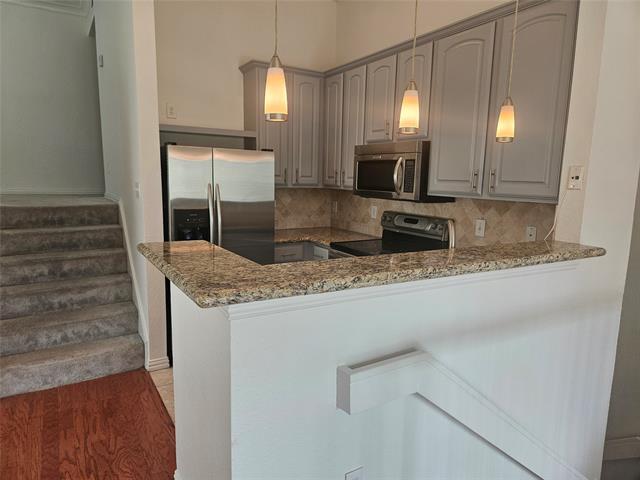 Building Photo - 2201 Wolf St