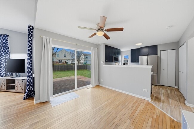 Building Photo - 2211 Carpenter Ave