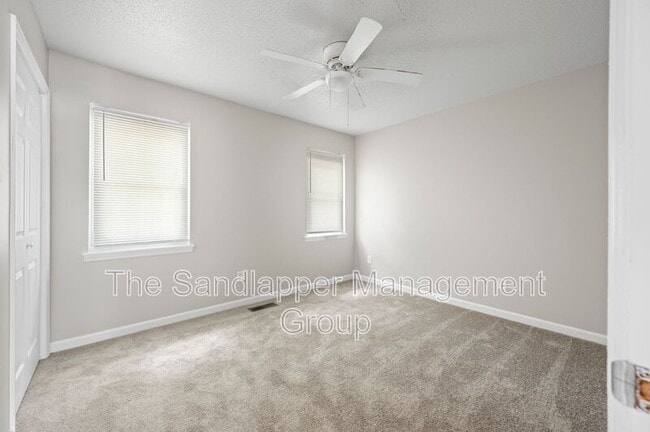Building Photo - 119 Langley Dr