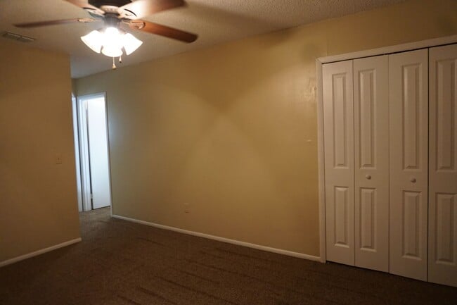Building Photo - 3 bedroom / 2 bathroom home in Atlantic Beach