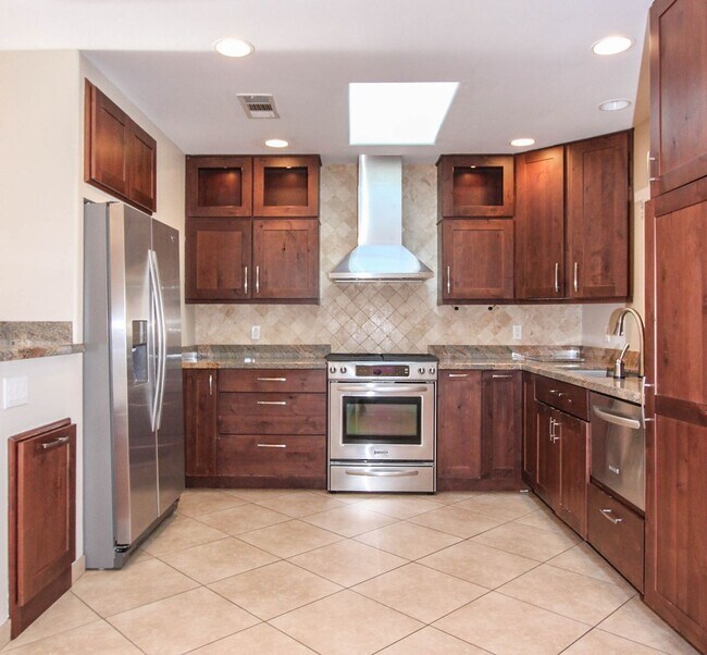 Building Photo - Sedona Three bedroom Home!