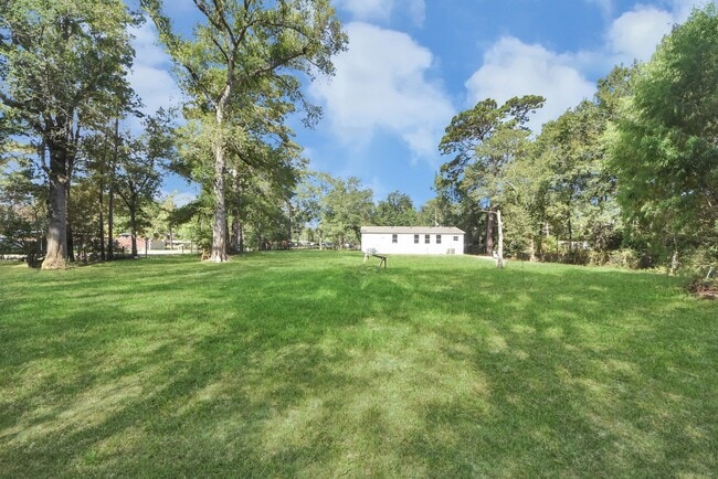 Building Photo - 14009 Rustic Ln