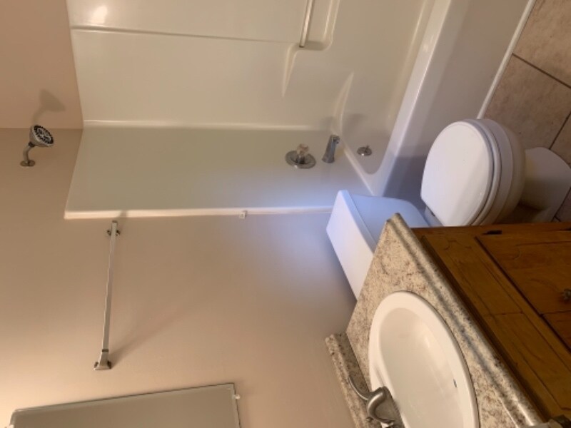 Building Photo - 420 Oscar St