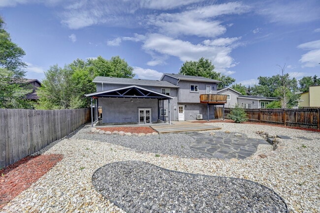 Building Photo - 1671 Summernight Terrace
