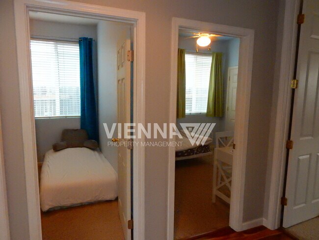 Building Photo - 550 Davenport Way