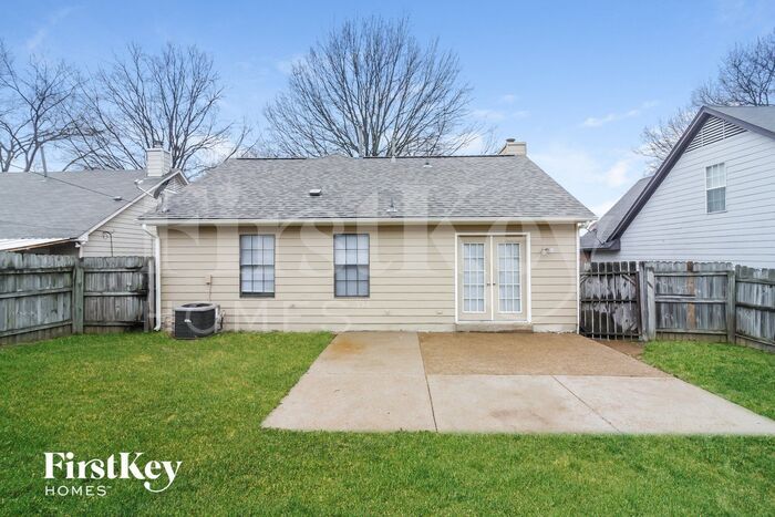 Building Photo - 2816 Maryland Cir W