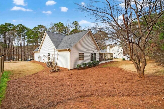Building Photo - 155 W River Bend Dr