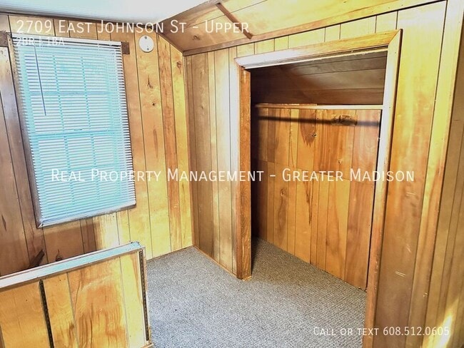 Building Photo - 2709 E Johnson St