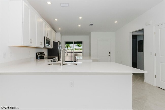 Building Photo - 5410 Double Eagle Cir