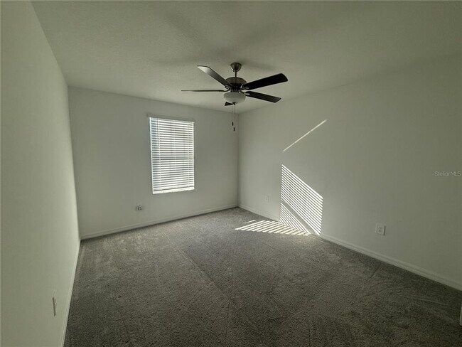 Building Photo - 2881 Silver Scallop Lp