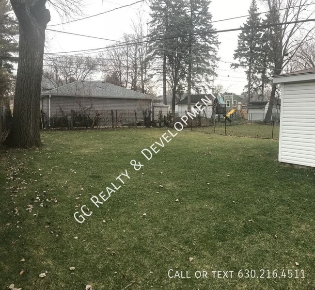 Building Photo - 1460 Whitcomb Ave