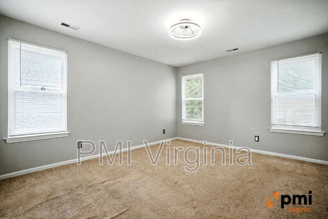 Building Photo - 235 Abingdon Cir