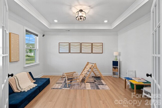 Building Photo - 8604 Bridgegate Dr