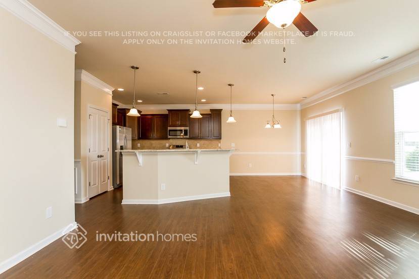 Building Photo - 141 Kingston Drive