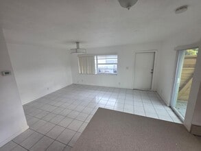 Building Photo - 3103 NW 3rd Ave