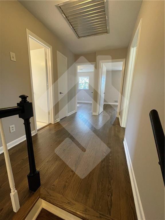 Building Photo - 9935 La View Cir