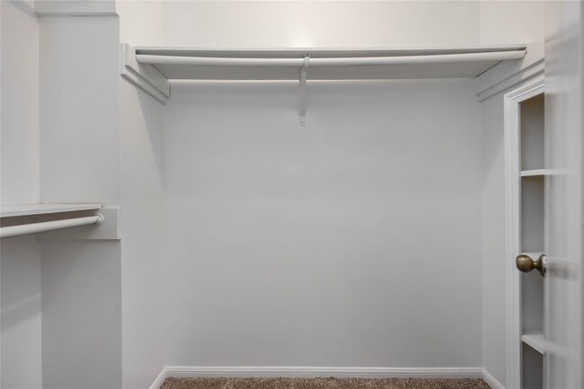 Building Photo - 5411 Mossy Timbers Dr