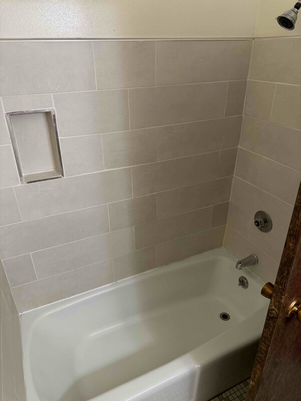 Building Photo - 454 W Dayton St