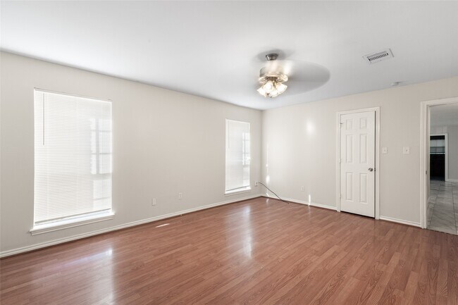 Building Photo - 14714 Ridgechase Ln