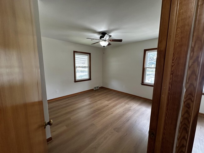 Building Photo - 24940 Cherry Hill St