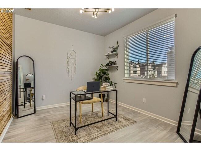 Building Photo - Modern Comfort in Happy Valley – 3BD/2.5BA...
