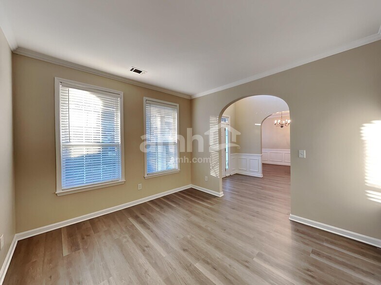 Building Photo - 2632 Back Creek Chase