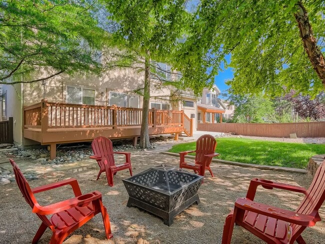 Building Photo - Newly Remodeled Home in the Broadlands!  4...