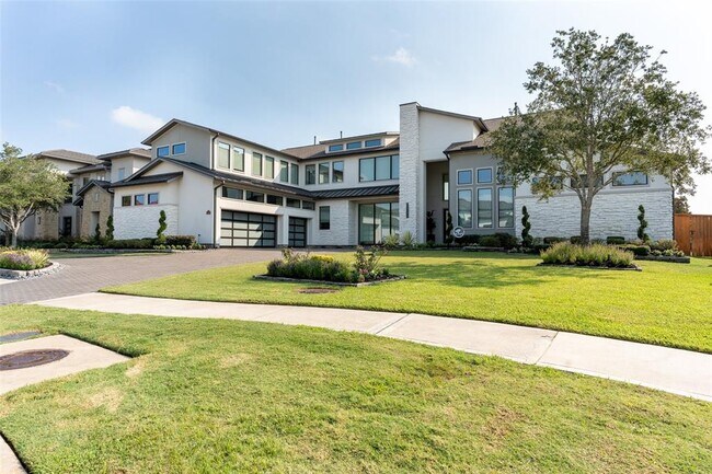 Building Photo - 11502 Lago Bella Dr