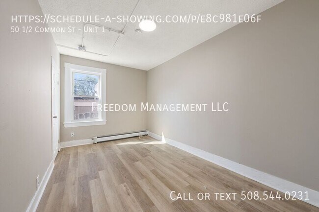 Building Photo - 50 1/2 Common St-Unit 1