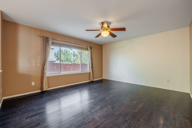 Building Photo - Beautiful 4 bedroom 2-story home in 80925