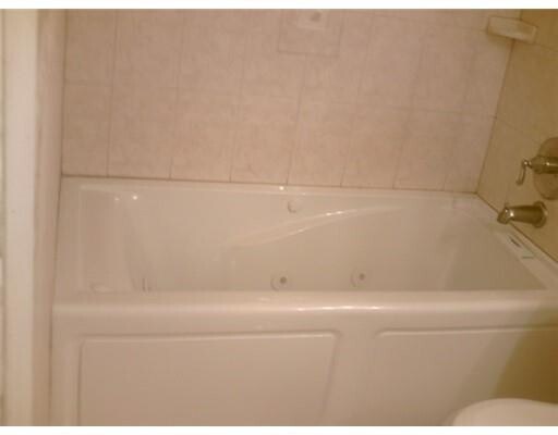 Building Photo - 430 Commodore Dr