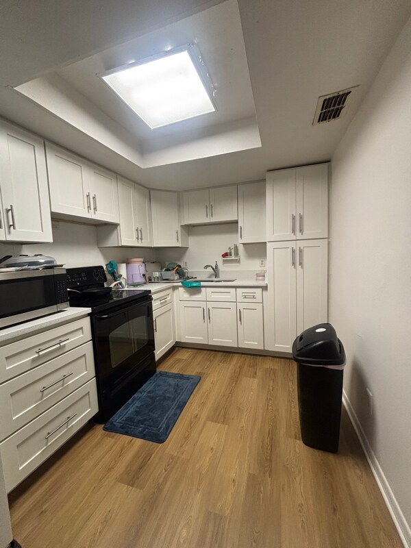 Building Photo - 3067 St Paul Dr