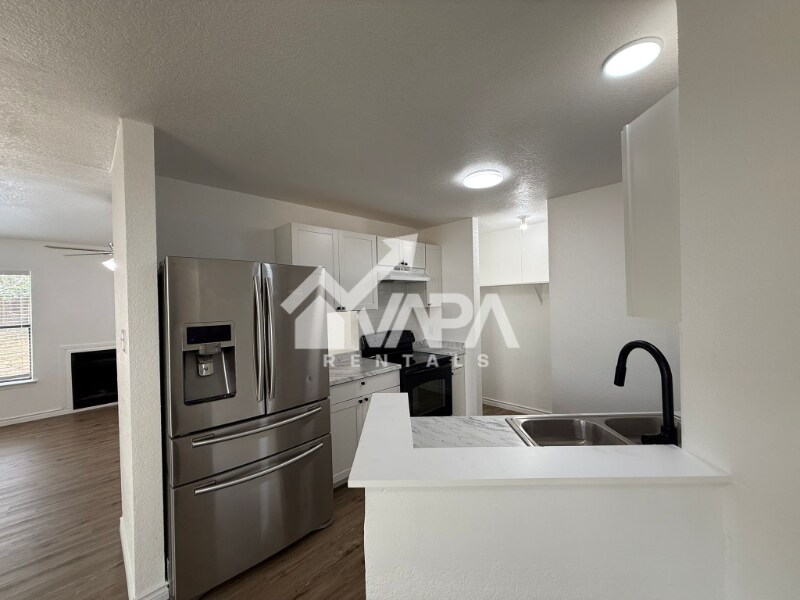 Building Photo - 4062 Fire Sun